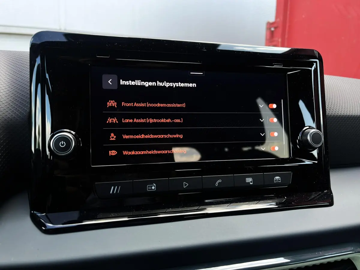 1.0 EcoTSI 95pk Style | Cruise Control | Parkeersensoren