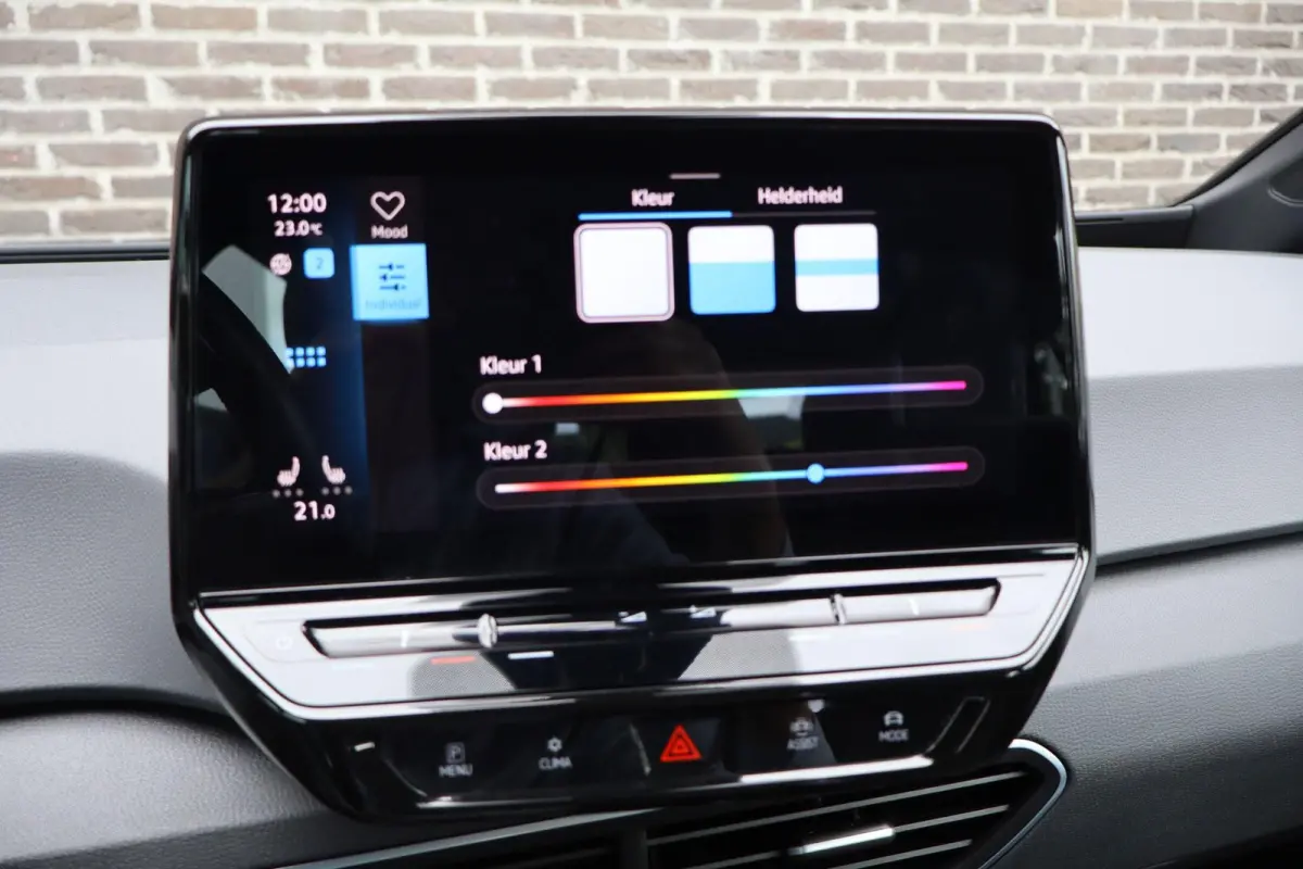 145pk Pro 58 kWh | SoH 93% | Navigatie | All Seasonbanden | Volautomatische Airconditioning