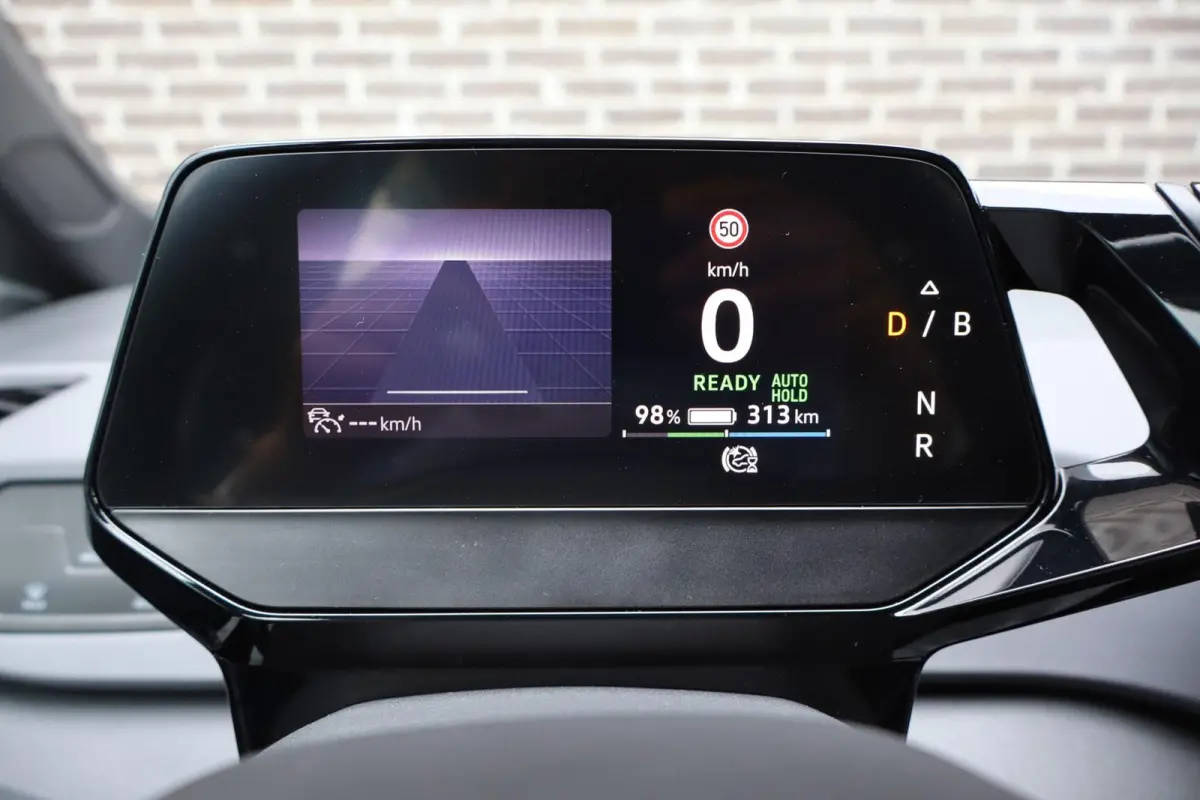145pk Pro 58 kWh | SoH 93% | Navigatie | All Seasonbanden | Volautomatische Airconditioning