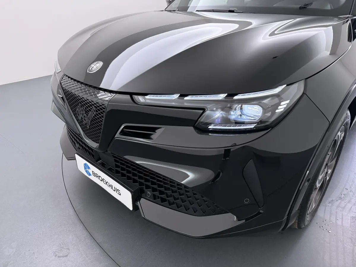 Ibrida 1.2 Hybrid Sport Speciale | Aansluiting (12V-aansluiting) in Bagage-/laadruimte | Achterbankleuning gedeeld/klapbaar (60:40) | Achterlichten LED