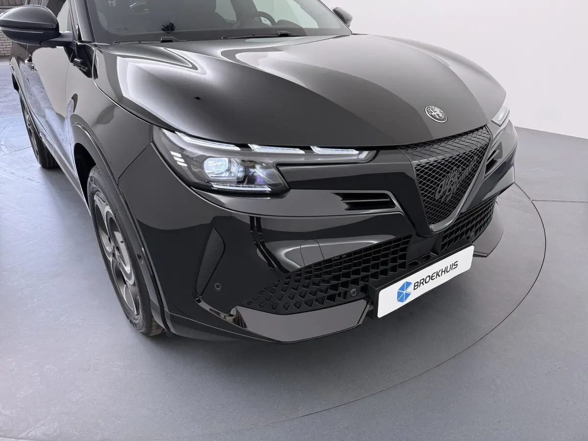 Ibrida 1.2 Hybrid Sport Speciale | Aansluiting (12V-aansluiting) in Bagage-/laadruimte | Achterbankleuning gedeeld/klapbaar (60:40) | Achterlichten LED