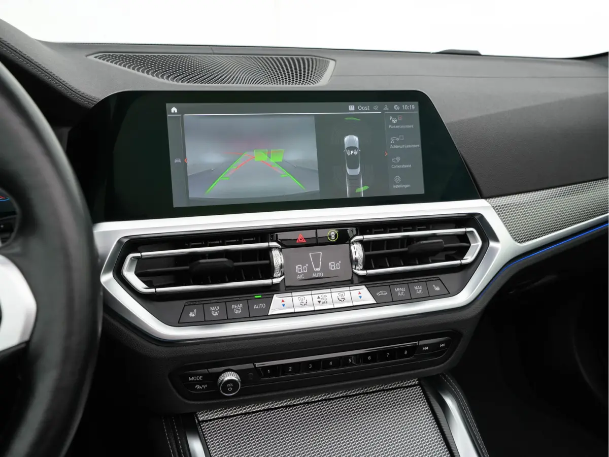 M440i xDrive High Executive (INCL-BTW) *LEATHER | LASER-LED | MEMORY-PACK | DIGI-COCKPIT | KEYLESS | HIFI-SOUND | SHIFTPADDLES | CAMERA | DAB | NAVI-FULLMAP | AMBIENTLIGHT | HEAD-UP | TOWBAR