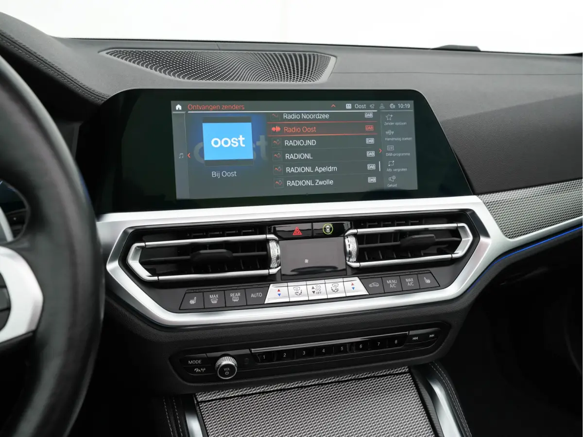M440i xDrive High Executive (INCL-BTW) *LEATHER | LASER-LED | MEMORY-PACK | DIGI-COCKPIT | KEYLESS | HIFI-SOUND | SHIFTPADDLES | CAMERA | DAB | NAVI-FULLMAP | AMBIENTLIGHT | HEAD-UP | TOWBAR