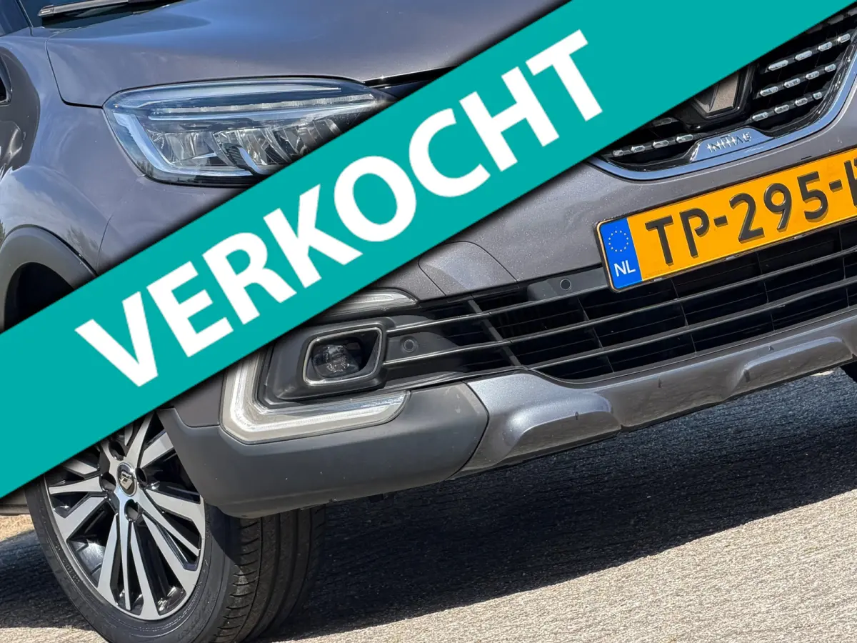Captur TCe Initiale Paris - Chrome/Noir Etoile - Panorama/Leder int/Winterbanden/Trekhaak