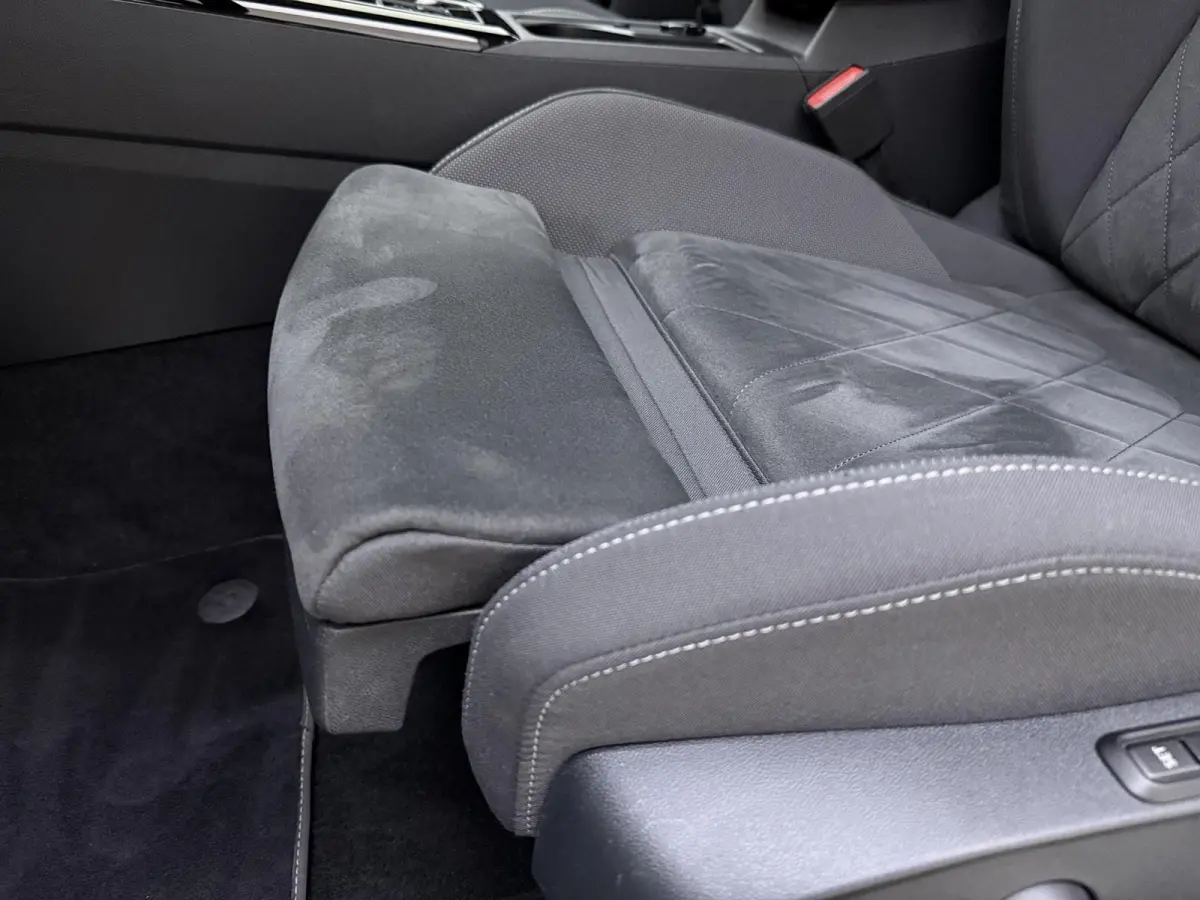 1.4 eHybrid Style | Apple Carplay / Android Auto | Ergo Comfort Stoelen | Lichtmetalen Velgen | Sfeerverlichting |
