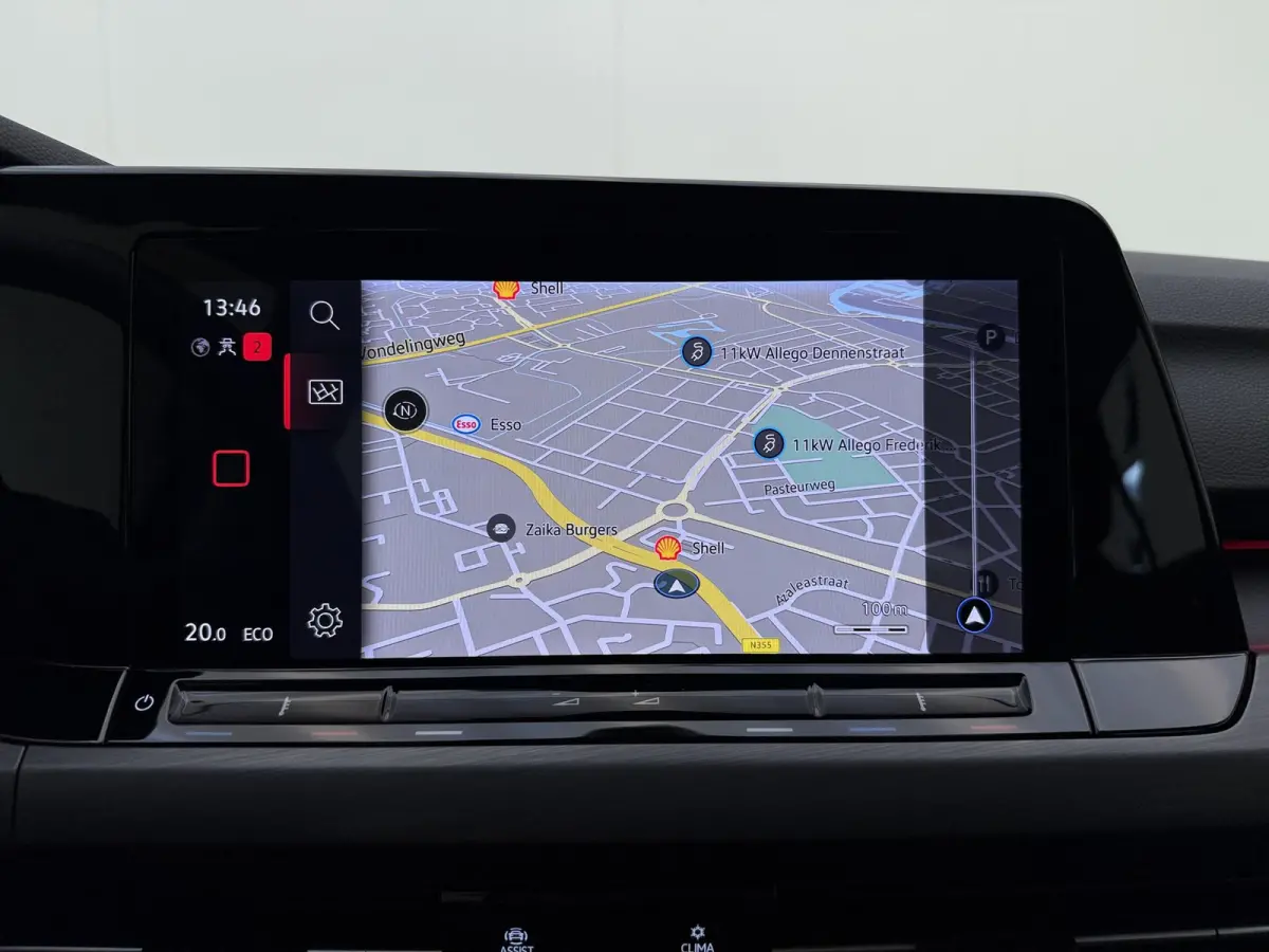 1.4 eHybrid Style | Apple Carplay / Android Auto | Ergo Comfort Stoelen | Lichtmetalen Velgen | Sfeerverlichting |