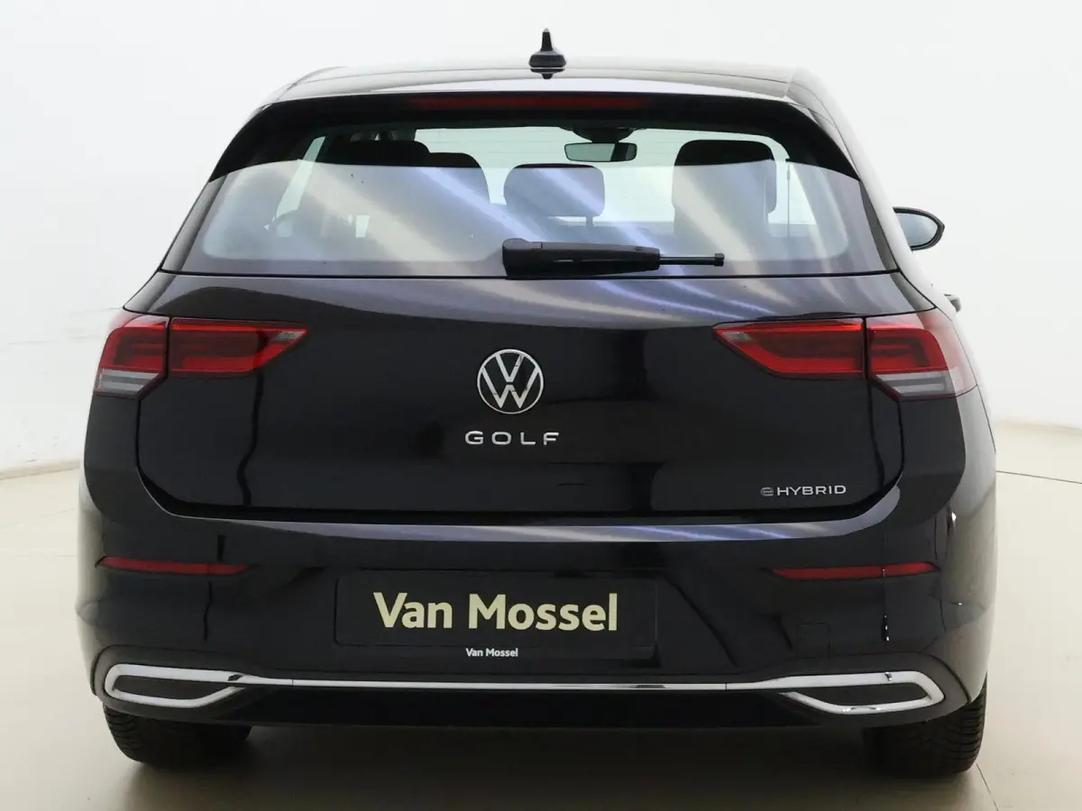 1.4 eHybrid Style | Apple Carplay / Android Auto | Ergo Comfort Stoelen | Lichtmetalen Velgen | Sfeerverlichting |
