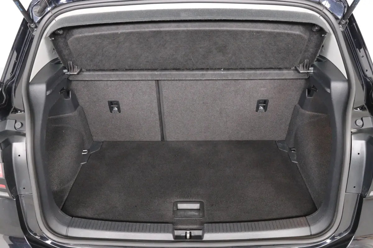 1.0 TSI Life | Automaat! | Navigatie | Cruise Adaptive  | Airco | Parkeersensoren V+A | DAB | BLIS | Lichtmetalen Velgen