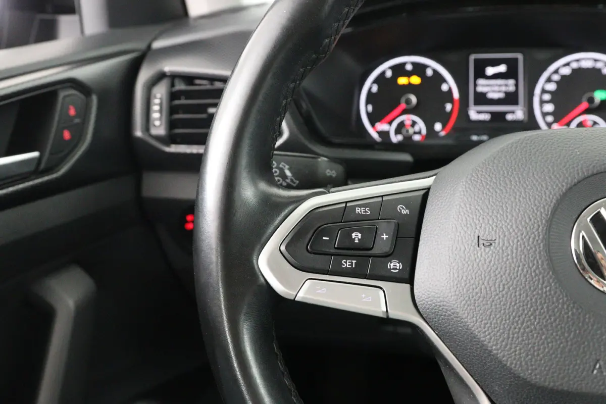 1.0 TSI Life | Automaat! | Navigatie | Cruise Adaptive  | Airco | Parkeersensoren V+A | DAB | BLIS | Lichtmetalen Velgen