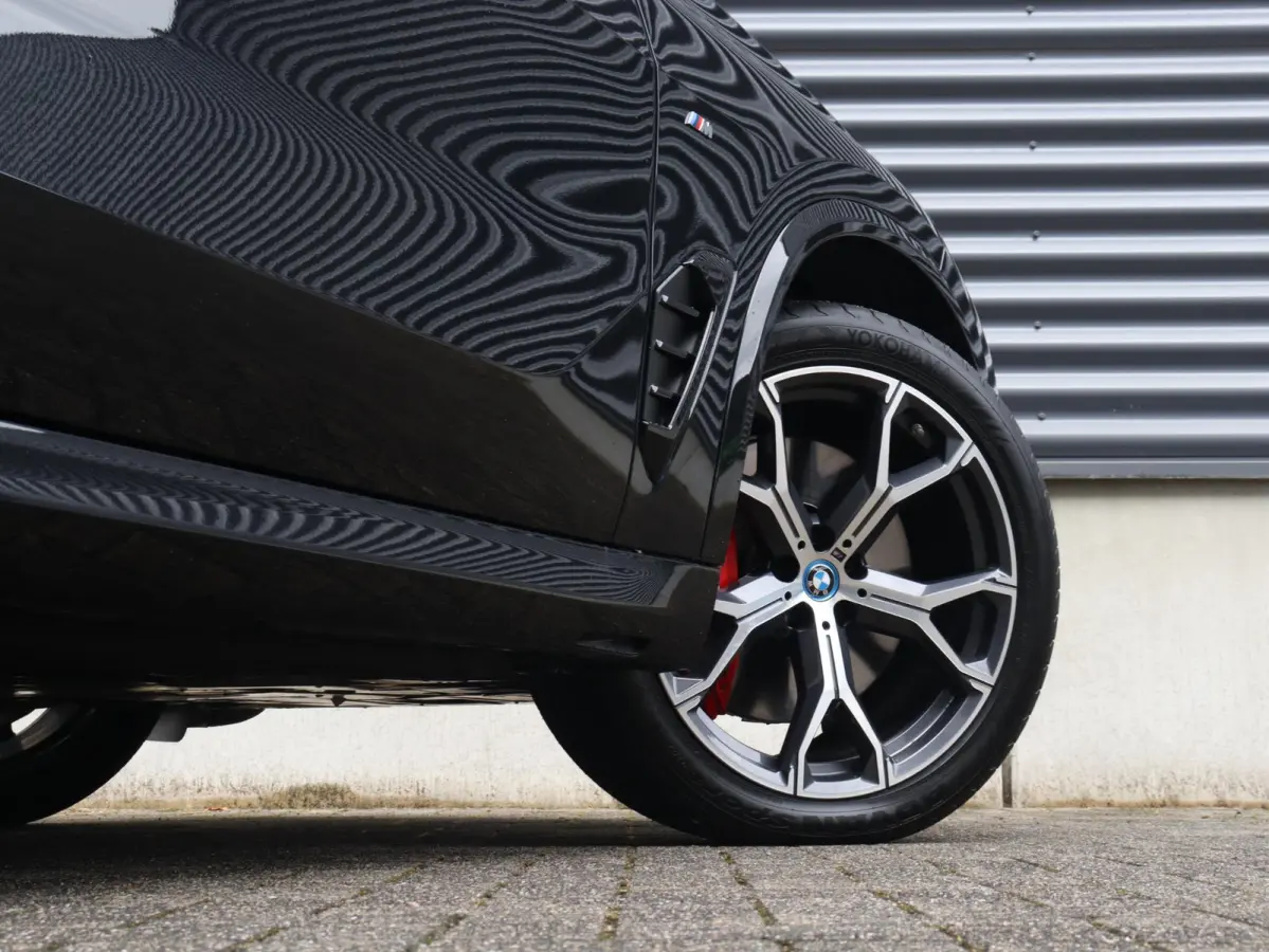 xDrive50e | M Sportpakket Pro | Panodak | Head-Up | Massage | Sky Lounge | Driving Assistant Prof. | Harman Kardon | Stoelventilatie | Soft Close | Parking Assistant Prof. | SOH 100% | 21'' 