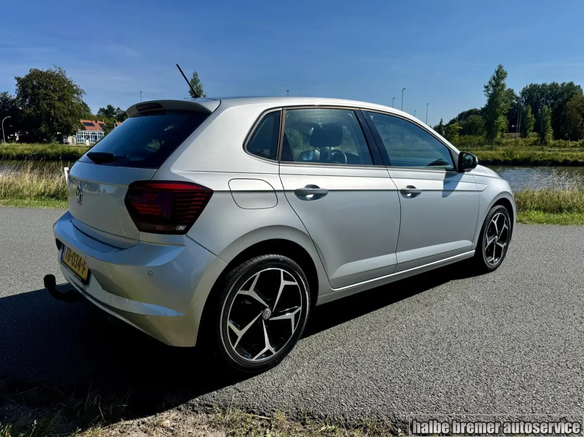 1.0 TSI Comfortline|17 inch|Carplay|ACC|PDC