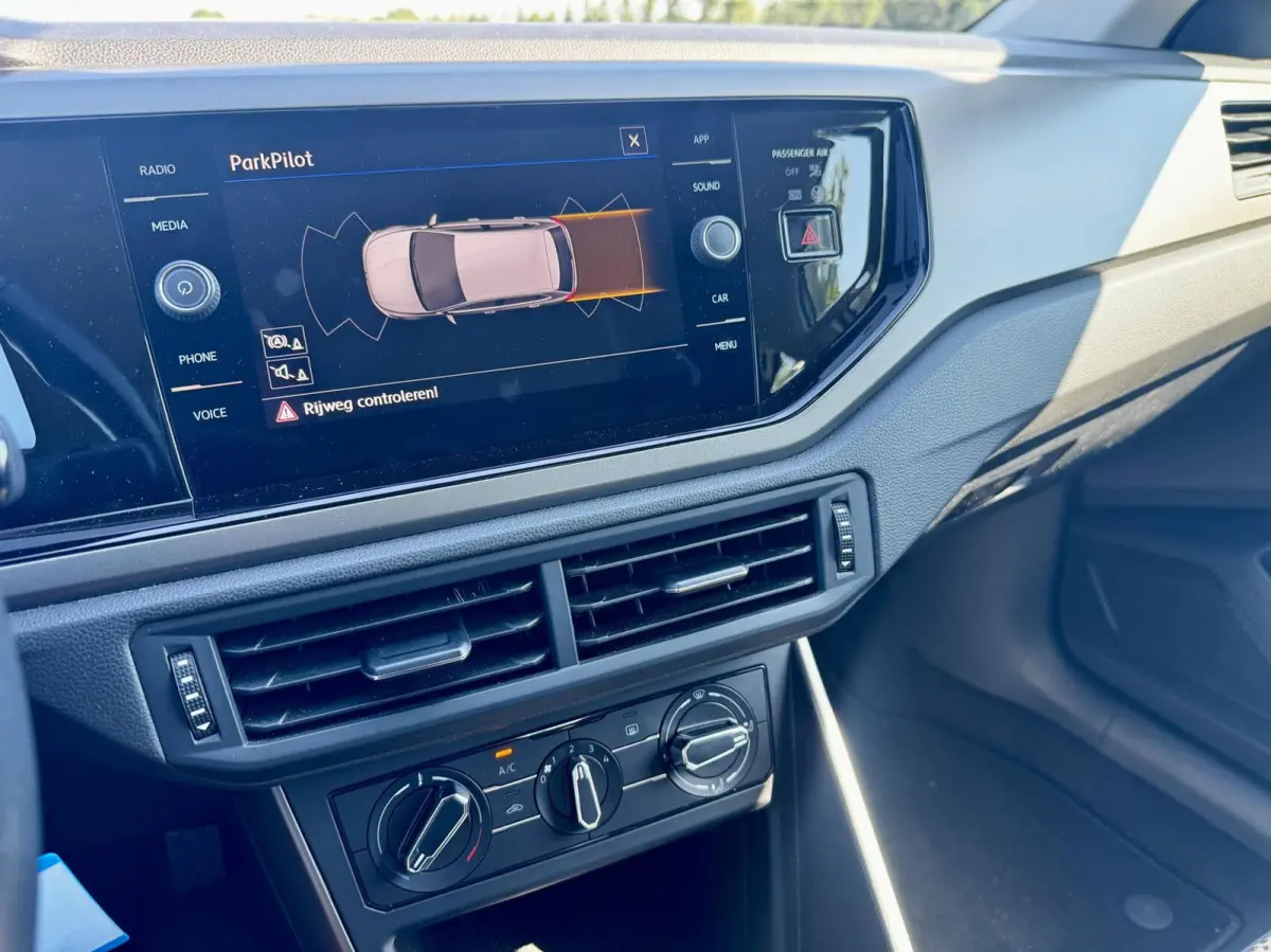 1.0 TSI Comfortline|17 inch|Carplay|ACC|PDC
