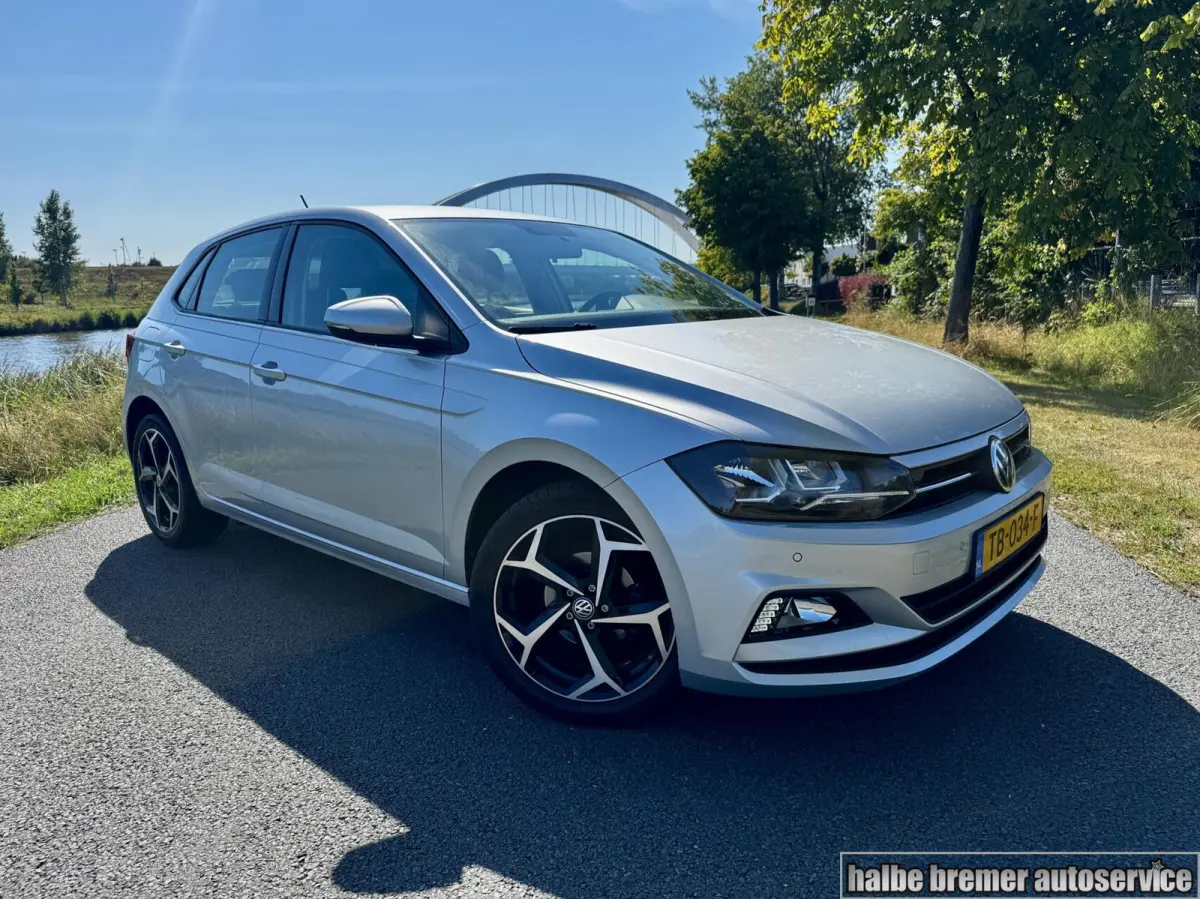 1.0 TSI Comfortline|17 inch|Carplay|ACC|PDC