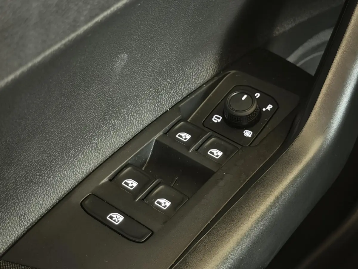 1.0 TSI Life Edition | Automaat | Camera | Cruise | Carplay | LED | PDC ( Vestiging - Nieuwegein )