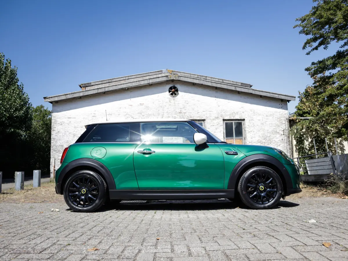 MINI Yours 33 kWh 1e-Eig. & Keurig-Onderh. BOVAG-Garantie. NL-Auto.