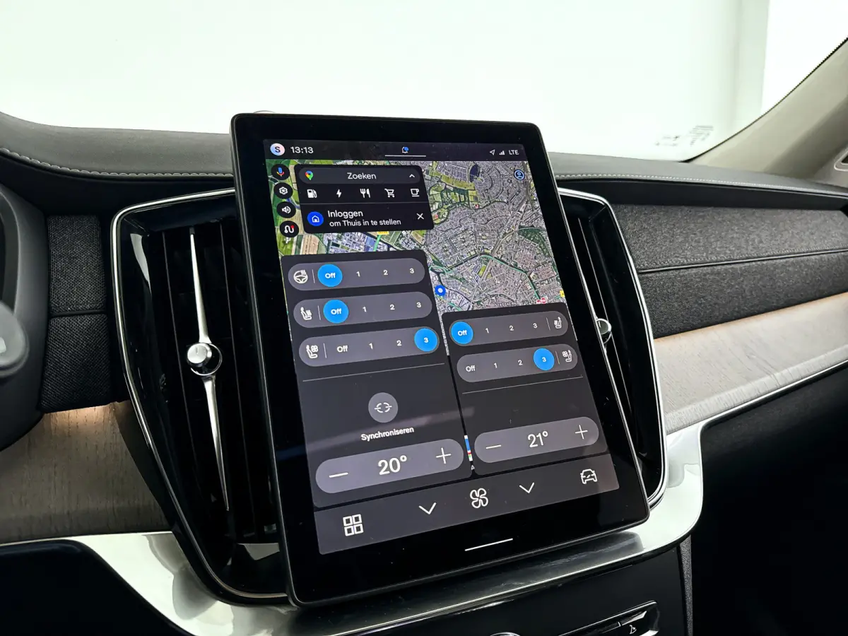 T8 Plug-in hybrid AWD Ultra Bright | Panoramadak | 360° camera | Bowers & Wilkins | Luchtvering | Stoelventilatie | Head-up Display | Trekhaak