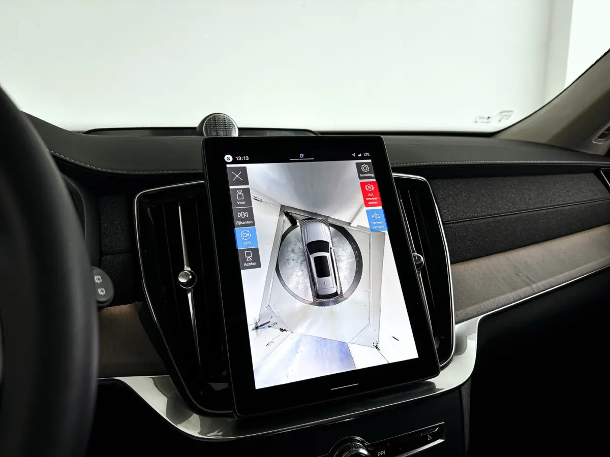 T8 Plug-in hybrid AWD Ultra Bright | Panoramadak | 360° camera | Bowers & Wilkins | Luchtvering | Stoelventilatie | Head-up Display | Trekhaak