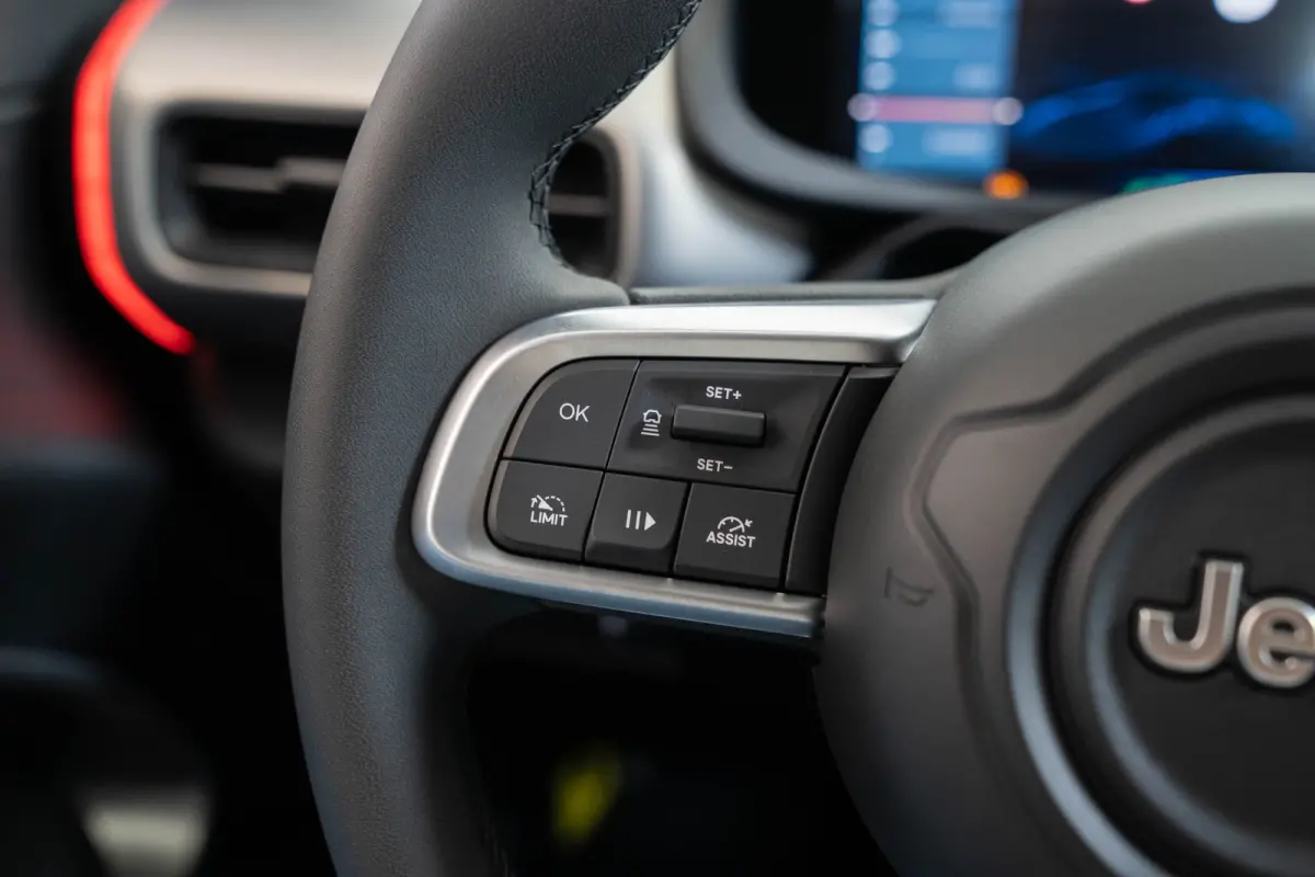 Summit 54 kWh | SOH 97% | Camera | Apple Carplay & Android Auto | Climate Controle | Keyless | Parkeersensoren |