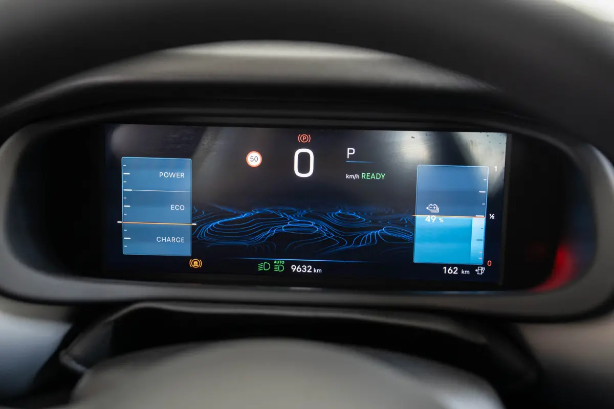 Summit 54 kWh | SOH 97% | Camera | Apple Carplay & Android Auto | Climate Controle | Keyless | Parkeersensoren |