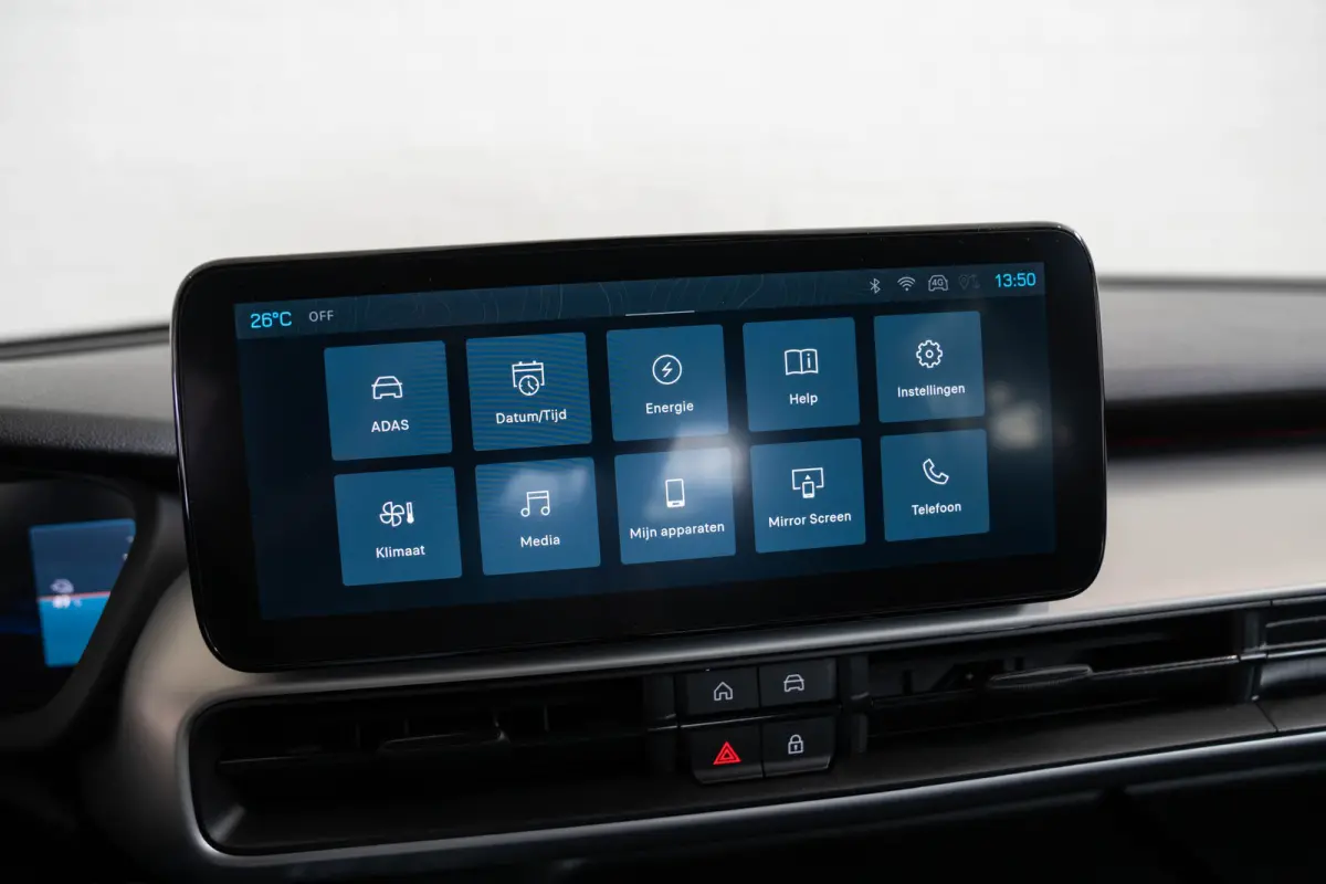Summit 54 kWh | SOH 97% | Camera | Apple Carplay & Android Auto | Climate Controle | Keyless | Parkeersensoren |