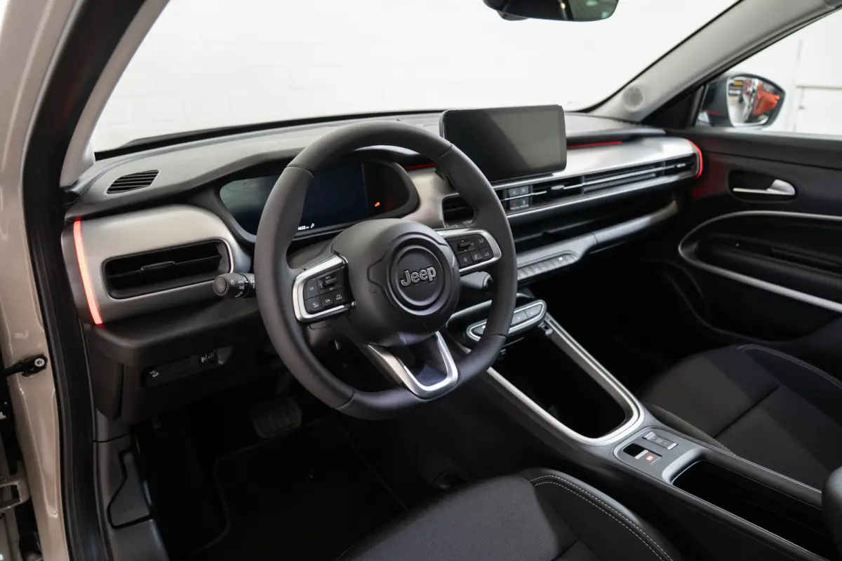 Summit 54 kWh | SOH 97% | Camera | Apple Carplay & Android Auto | Climate Controle | Keyless | Parkeersensoren |