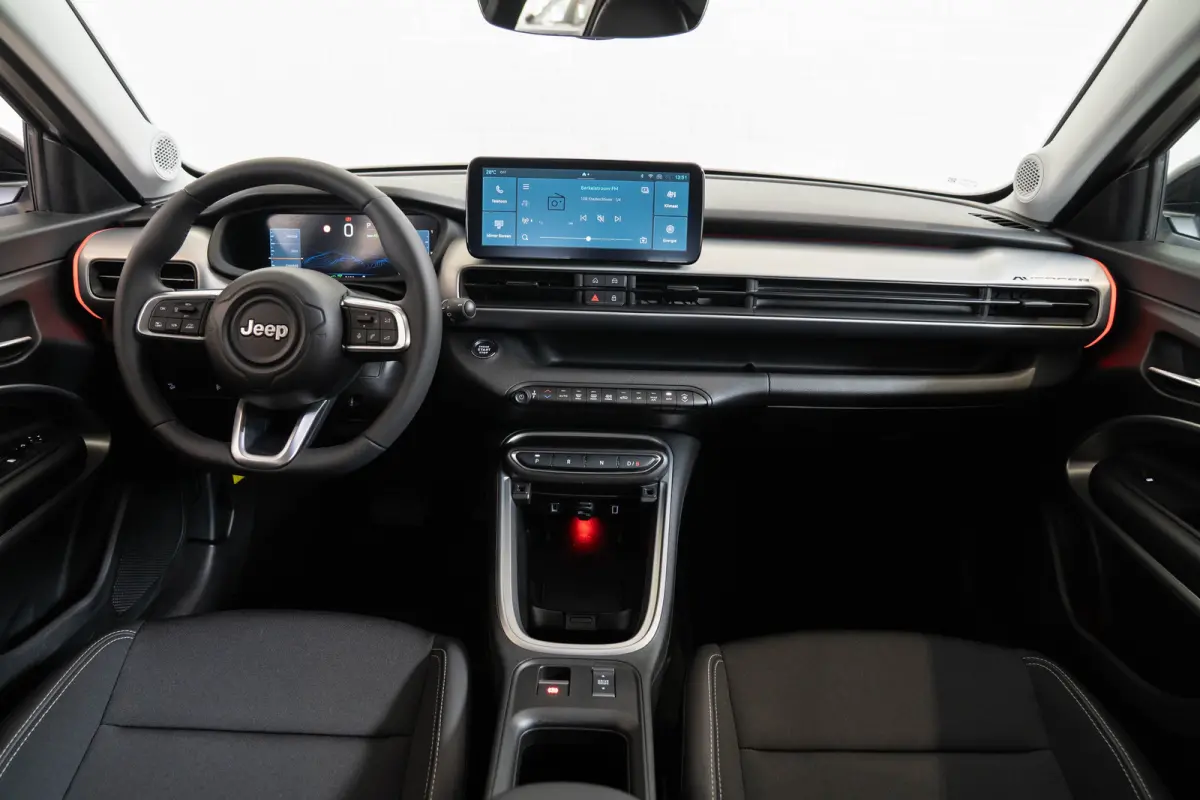 Summit 54 kWh | SOH 97% | Camera | Apple Carplay & Android Auto | Climate Controle | Keyless | Parkeersensoren |