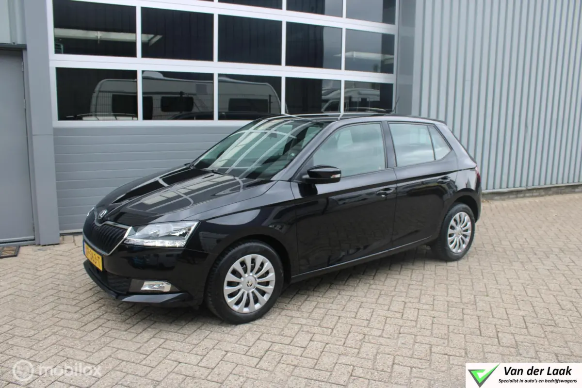 1.0 TSI Ambition 1e Eigenaar NL Auto | Airco | Cruise |Apple Carplay/Android Auto | Navigatie | Parkeersensoren.