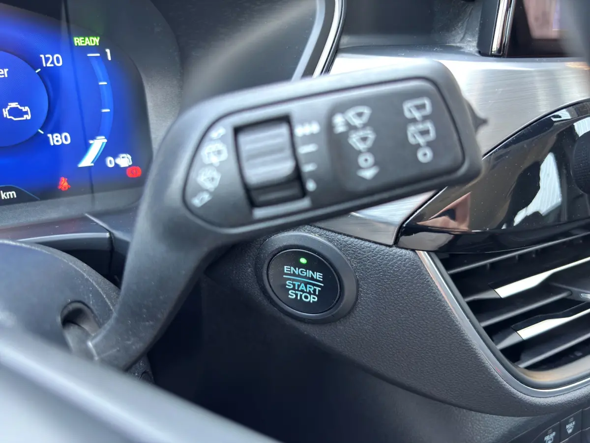 2.5 PHEV Titanium | Stoelverwarming | Cruise Control | Org. NL | Apple Carplay