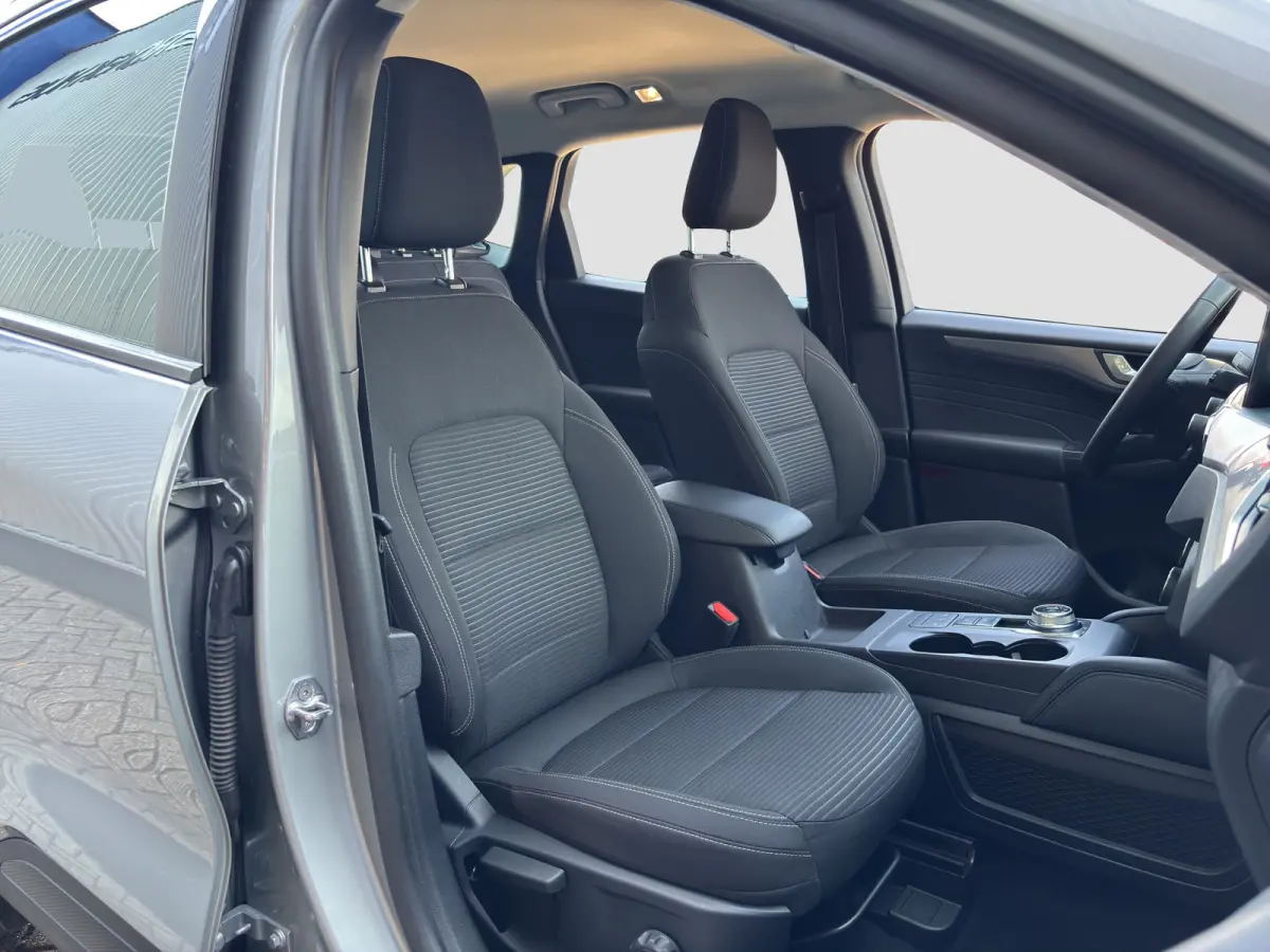 2.5 PHEV Titanium | Stoelverwarming | Cruise Control | Org. NL | Apple Carplay