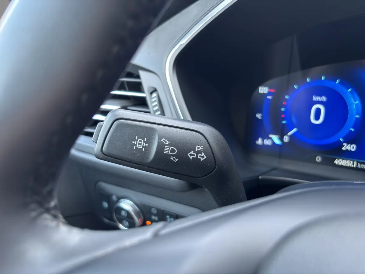 2.5 PHEV Titanium | Stoelverwarming | Cruise Control | Org. NL | Apple Carplay
