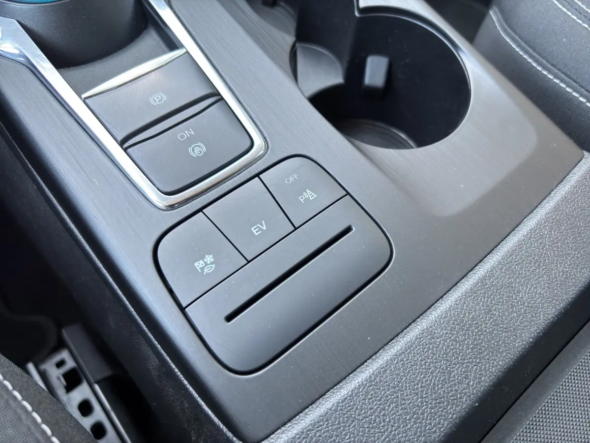 2.5 PHEV Titanium | Stoelverwarming | Cruise Control | Org. NL | Apple Carplay