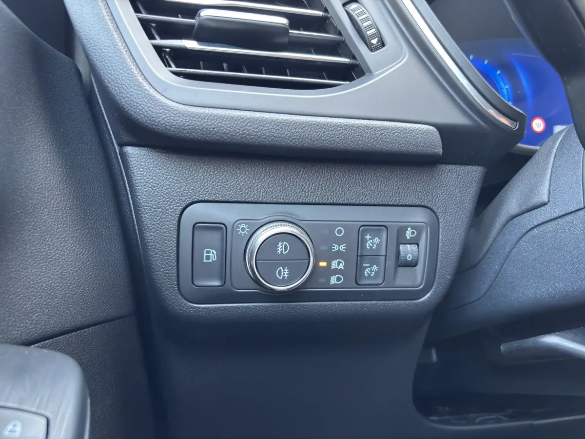 2.5 PHEV Titanium | Stoelverwarming | Cruise Control | Org. NL | Apple Carplay
