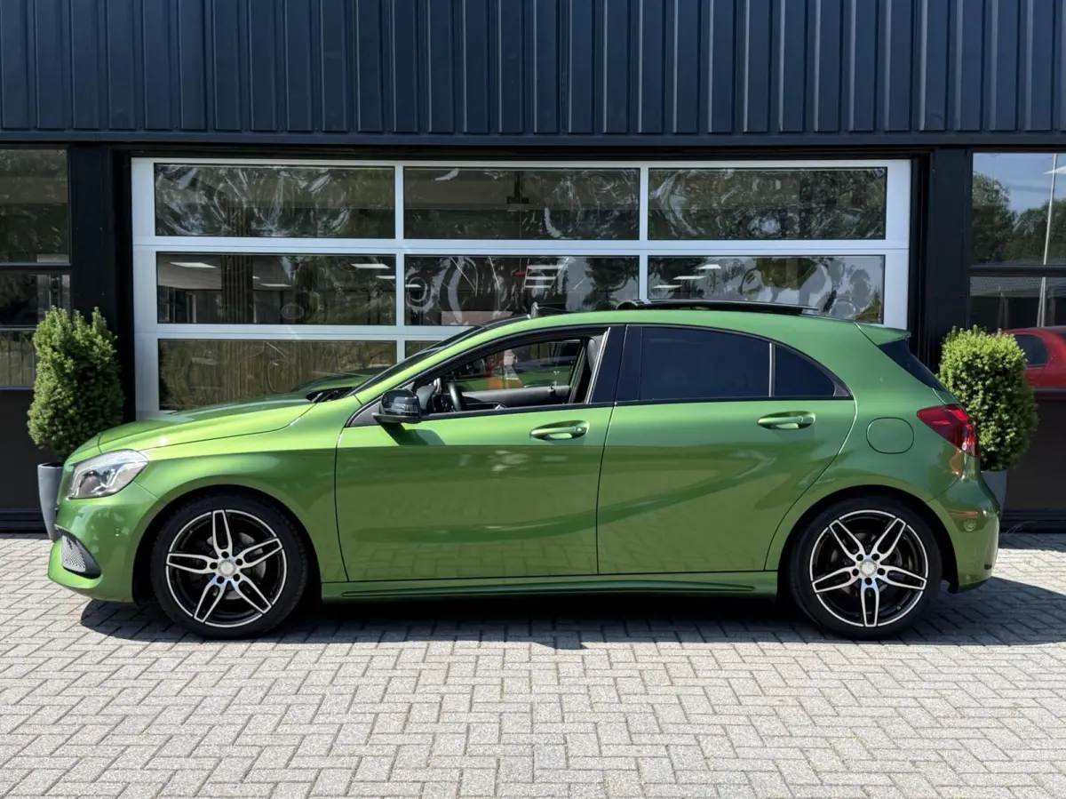 180 AMG Line *Elbaitgreen* 1e eig |Pano|Camera|Dodehoek|Trekhaak