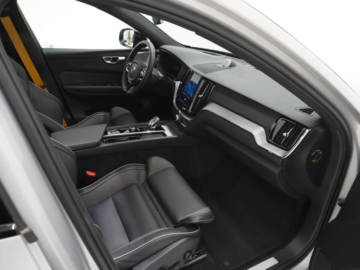 T8 Polestar Engineered 455PK AWD Full options | B&W | 22" | Gelam. glas | Trekhaak | 360°