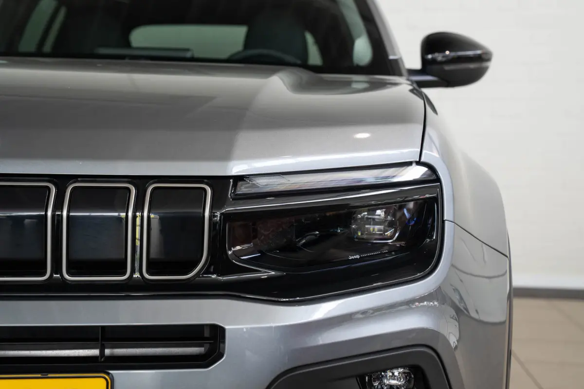 Summit 54 kWh | SOH 96% | Camera | Climate Controle | Apple Carplay & Android Auto | Keyless | Parkeersensoren |