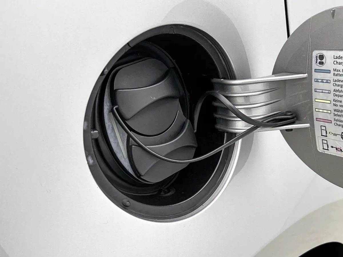 82 PK | SoH 82% | Automaat | Stoelverwarming | Voorruitverwarming | Climate Control | Lichtmetalen Velgen |