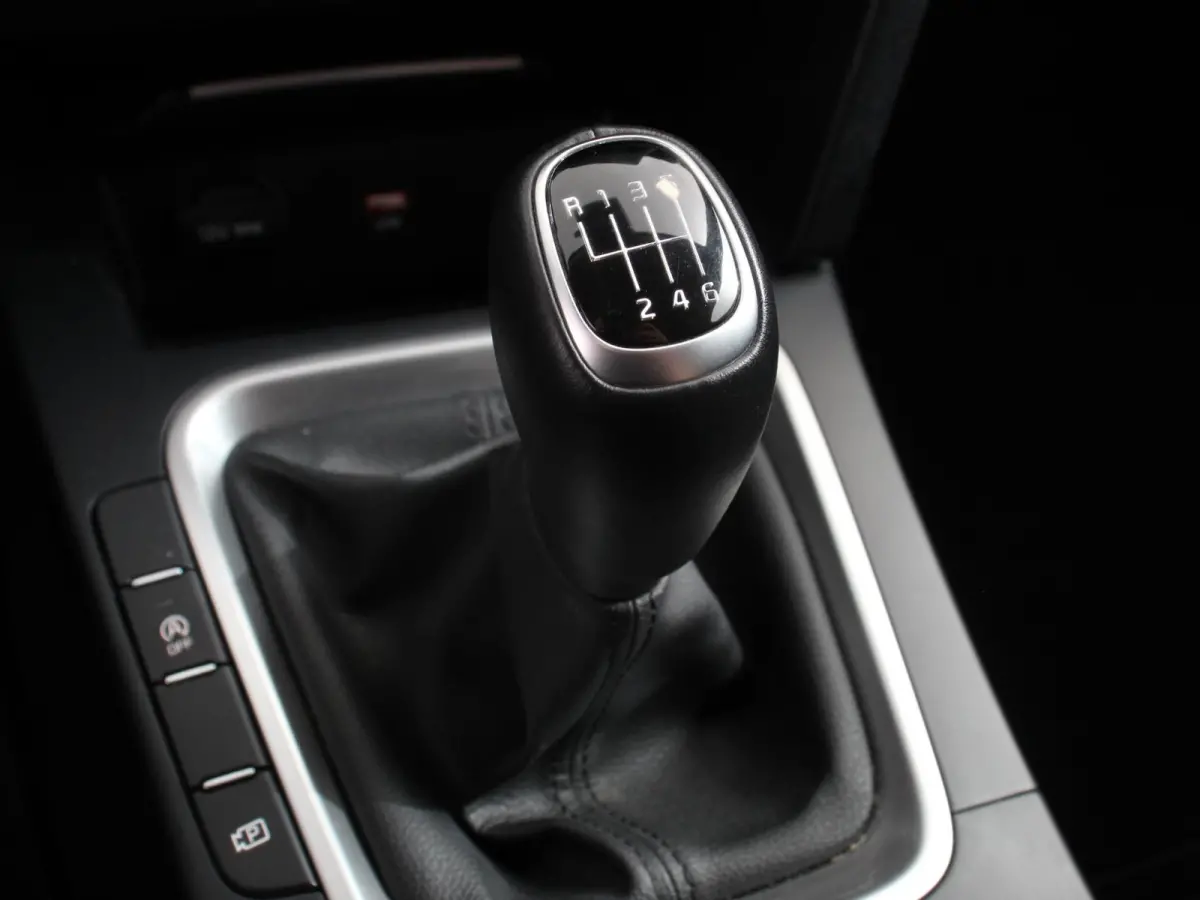 1.0 T-GDi Prestige Navigatie Apple Carplay/Android Auto Climate Control Cruise Control Camera Lichtmetalen velgen Extra getint glas Climate Control