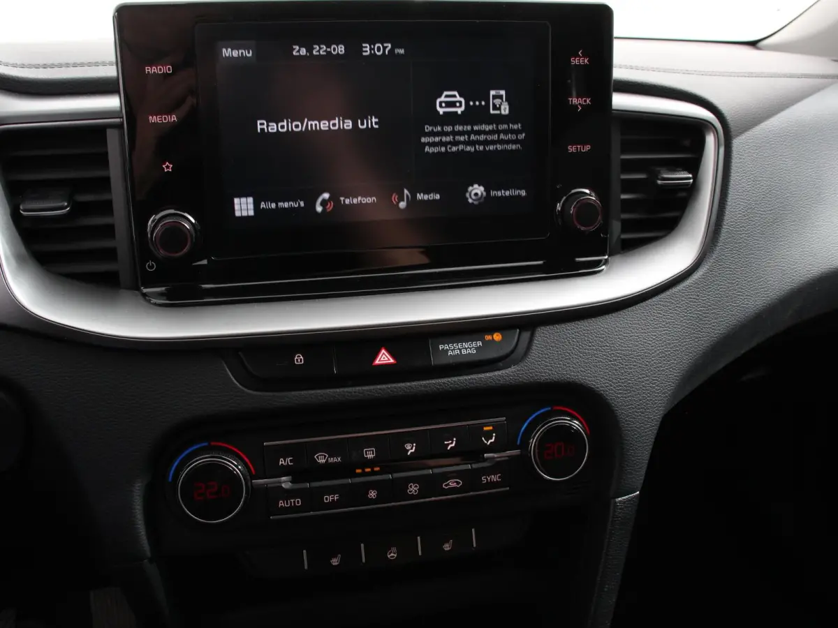 1.0 T-GDi Prestige Navigatie Apple Carplay/Android Auto Climate Control Cruise Control Camera Lichtmetalen velgen Extra getint glas Climate Control