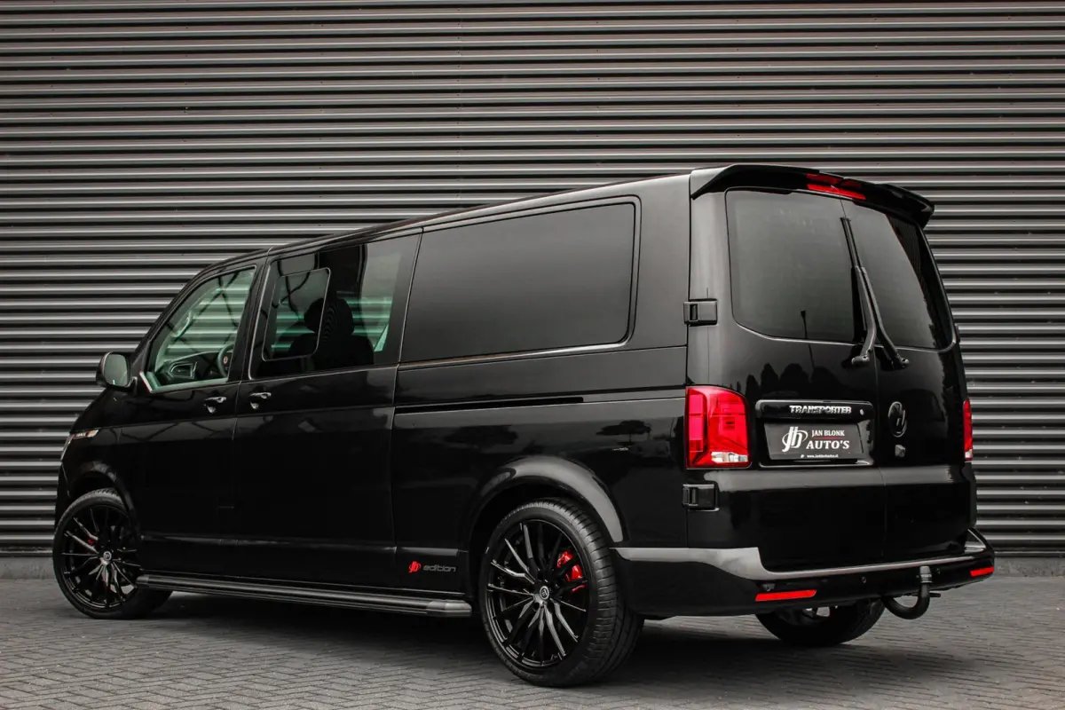 2.0 TDI L2H1 150PK BULLI DC DUBBEL CABINE / JB-EDITION / FULL OPTIONS / LEDER BEKLEDING / FULL BLACK /APPLE