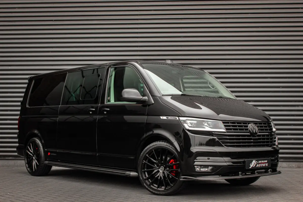 2.0 TDI L2H1 150PK BULLI DC DUBBEL CABINE / JB-EDITION / FULL OPTIONS / LEDER BEKLEDING / FULL BLACK /APPLE