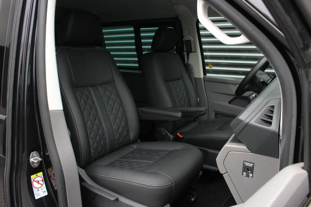 2.0 TDI L2H1 150PK BULLI DC DUBBEL CABINE / JB-EDITION / FULL OPTIONS / LEDER BEKLEDING / FULL BLACK/ APPLE