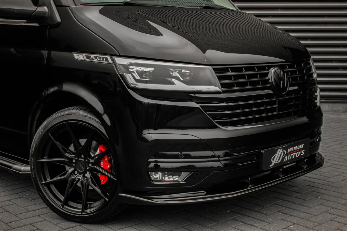 2.0 TDI L2H1 150PK BULLI DC DUBBEL CABINE / JB-EDITION / FULL OPTIONS / LEDER BEKLEDING / FULL BLACK/ APPLE