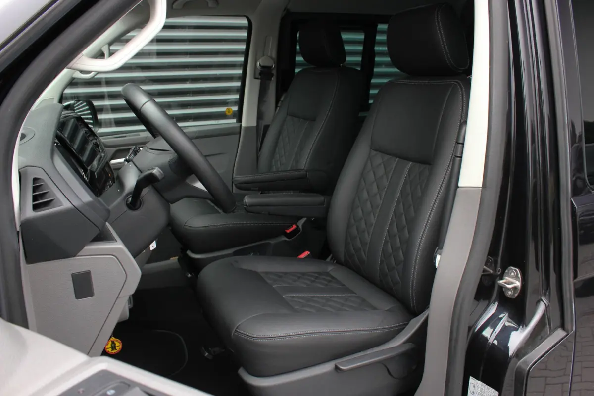 2.0 TDI L2H1 150PK BULLI DC DUBBEL CABINE / JB-EDITION / FULL OPTIONS / LEDER BEKLEDING / FULL BLACK/ APPLE