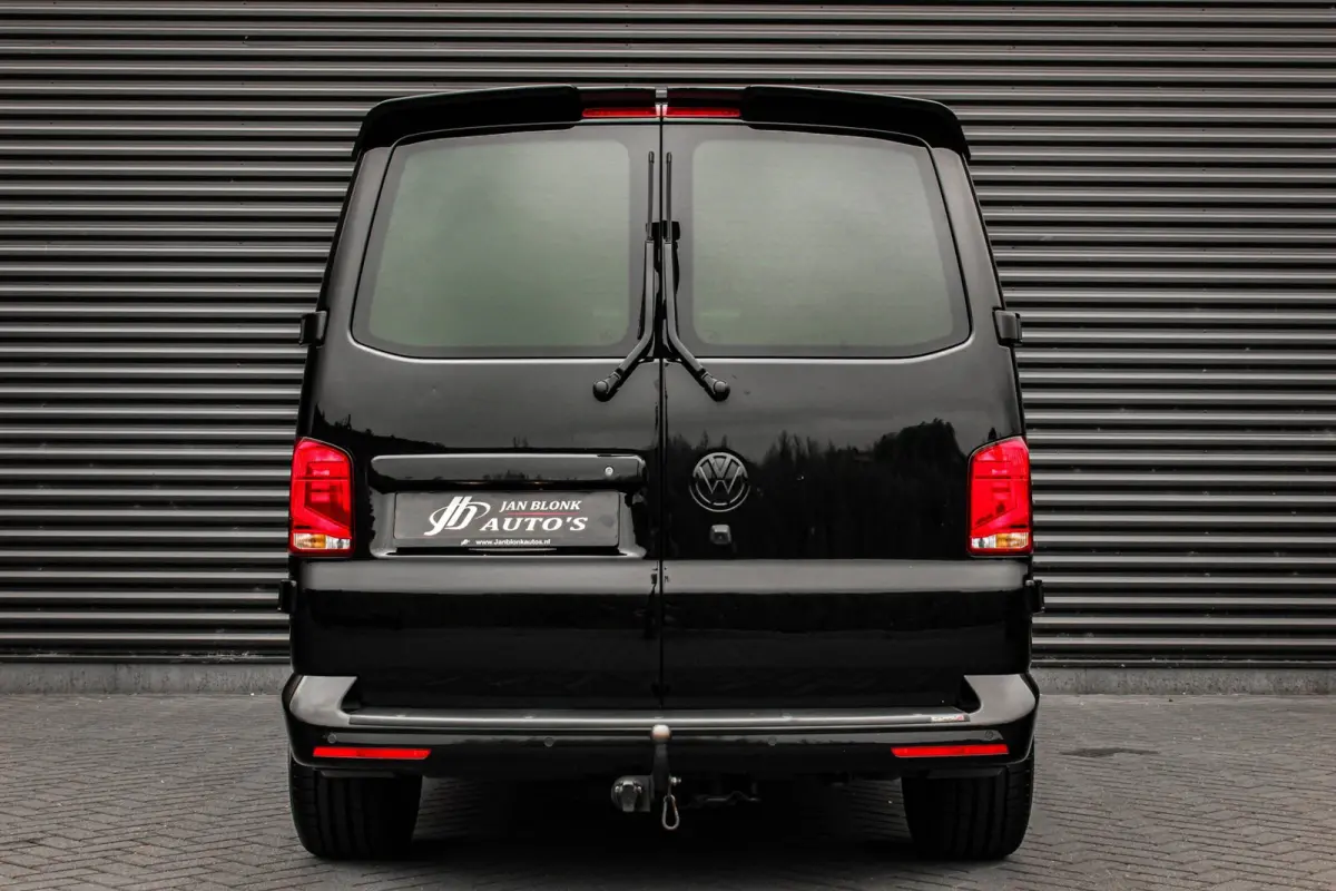 2.0 TDI L2H1 150PK BULLI DC DUBBEL CABINE / JB-EDITION / FULL OPTIONS / LEDER BEKLEDING / FULL BLACK/ APPLE