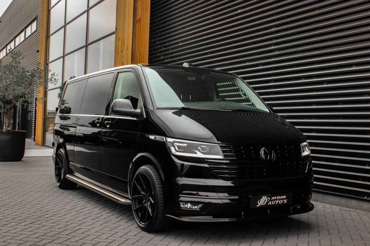 2.0 TDI L2H1 150PK BULLI DC DUBBEL CABINE / JB-EDITION / FULL OPTIONS / LEDER BEKLEDING / FULL BLACK/ APPLE