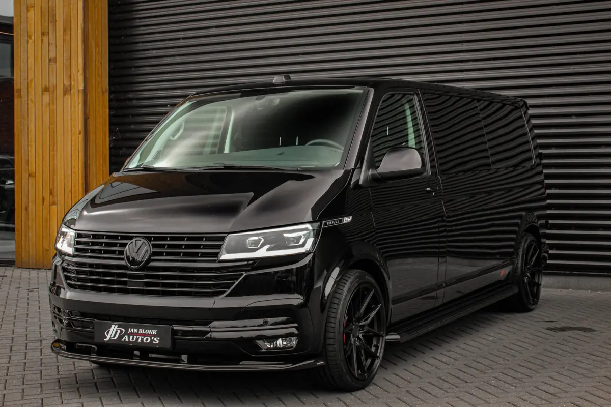 2.0 TDI L2H1 150PK BULLI DC DUBBEL CABINE / JB-EDITION / FULL OPTIONS / LEDER BEKLEDING / FULL BLACK/ APPLE