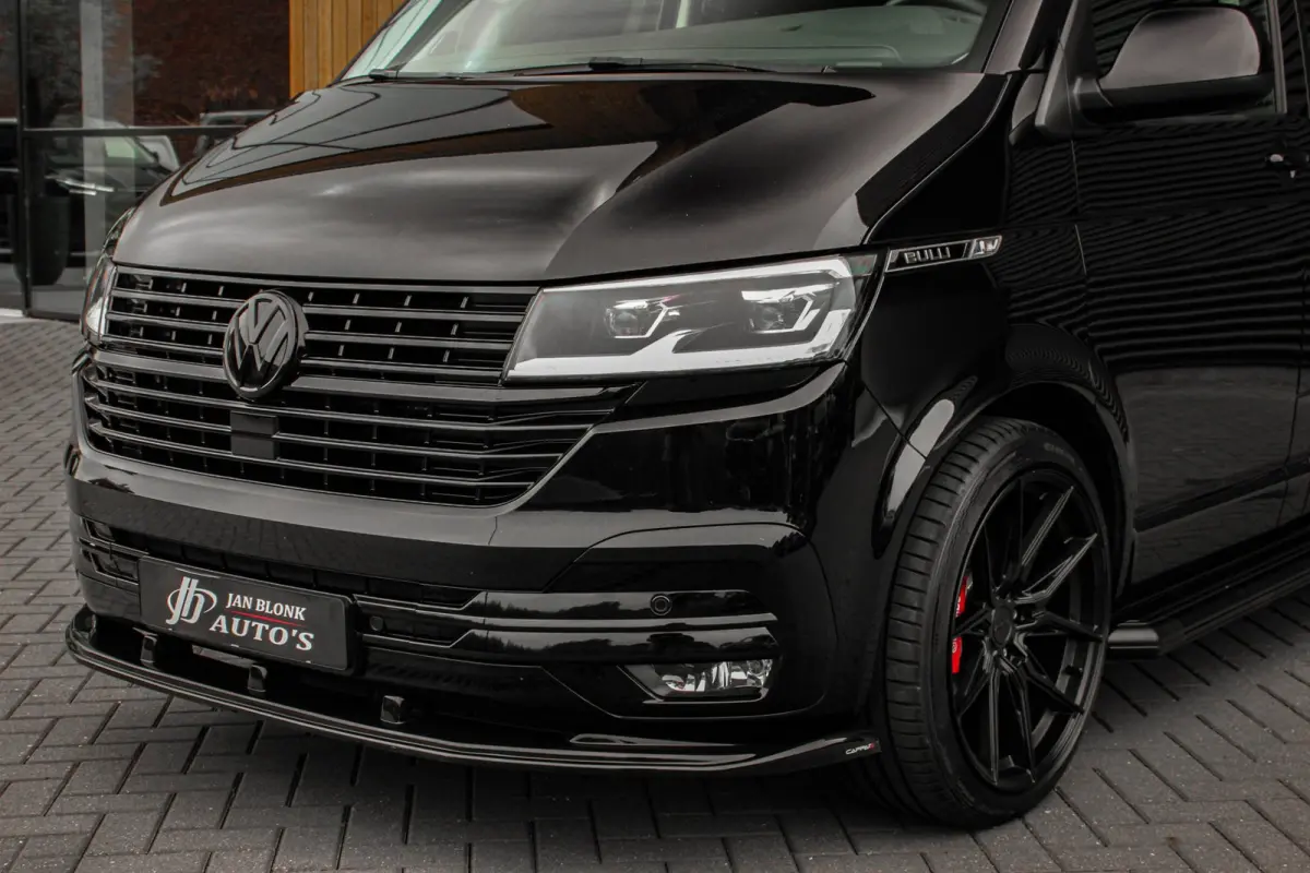 2.0 TDI L2H1 150PK BULLI DC DUBBEL CABINE / JB-EDITION / FULL OPTIONS / LEDER BEKLEDING / FULL BLACK/ APPLE