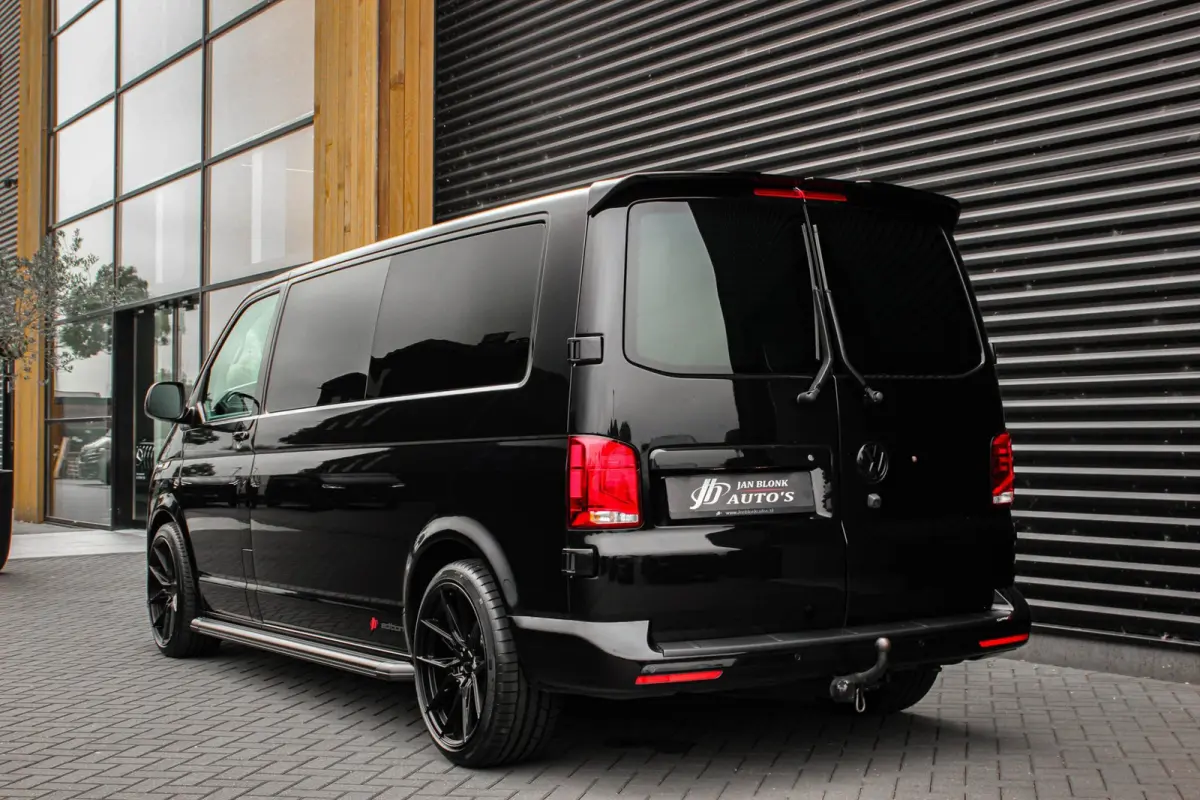 2.0 TDI L2H1 150PK BULLI DC DUBBEL CABINE / JB-EDITION / FULL OPTIONS / LEDER BEKLEDING / FULL BLACK/ APPLE