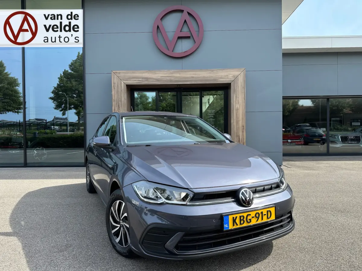 1.0 TSI Life 95pk | Carplay | Navi | Parkeersensoren | Lichtmetalen velgen | Rijklaar incl. garantie