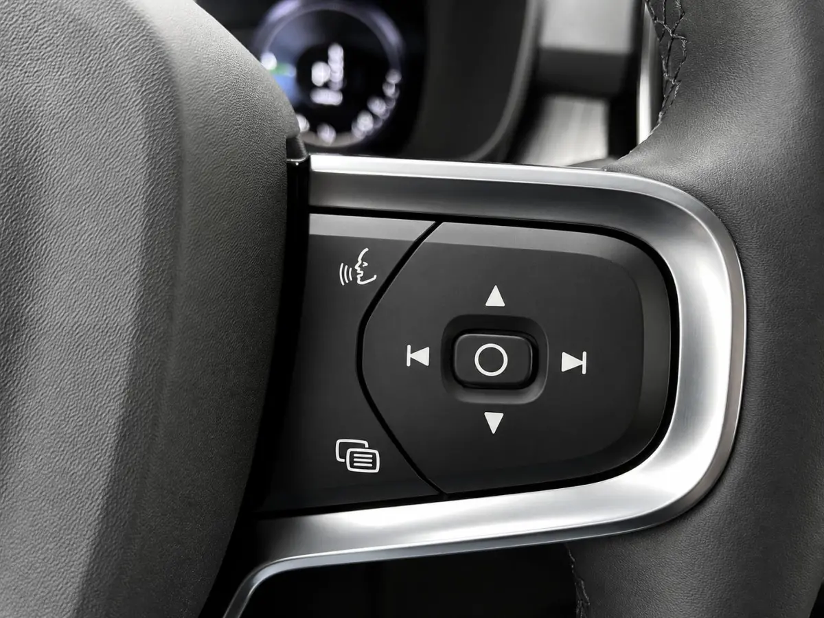 1.5 T4 Inscription Expression SoH 90% Navigatie Apple Carplay Android Auto Camera Parkeerhulp Cruise Control Stoel- en stuurverwarming Full led Elektrische achterklep Climate Control Lichtme